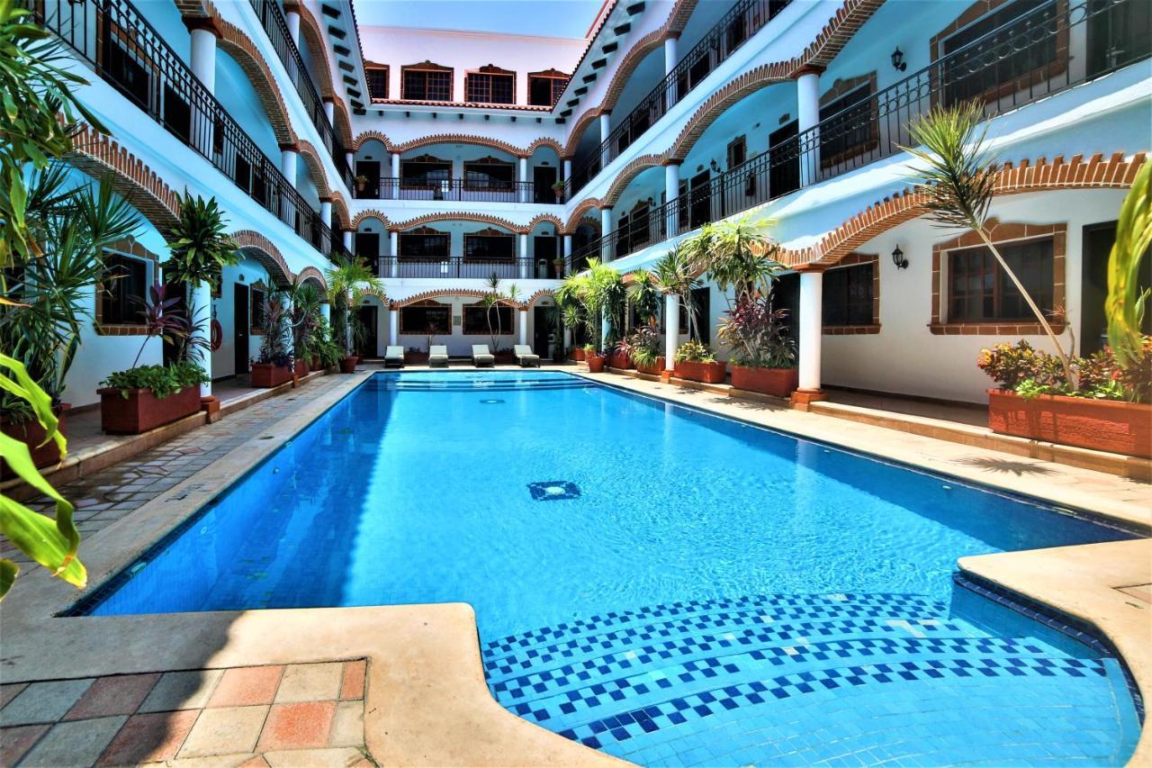Hotel Colonial Playa Del Carmen Eksteriør bilde