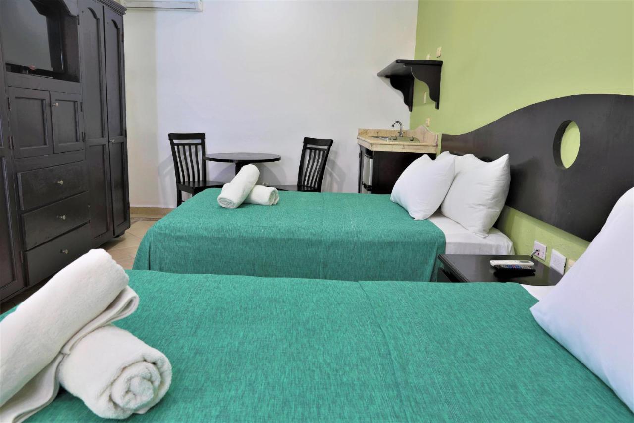 Hotel Colonial Playa Del Carmen Eksteriør bilde