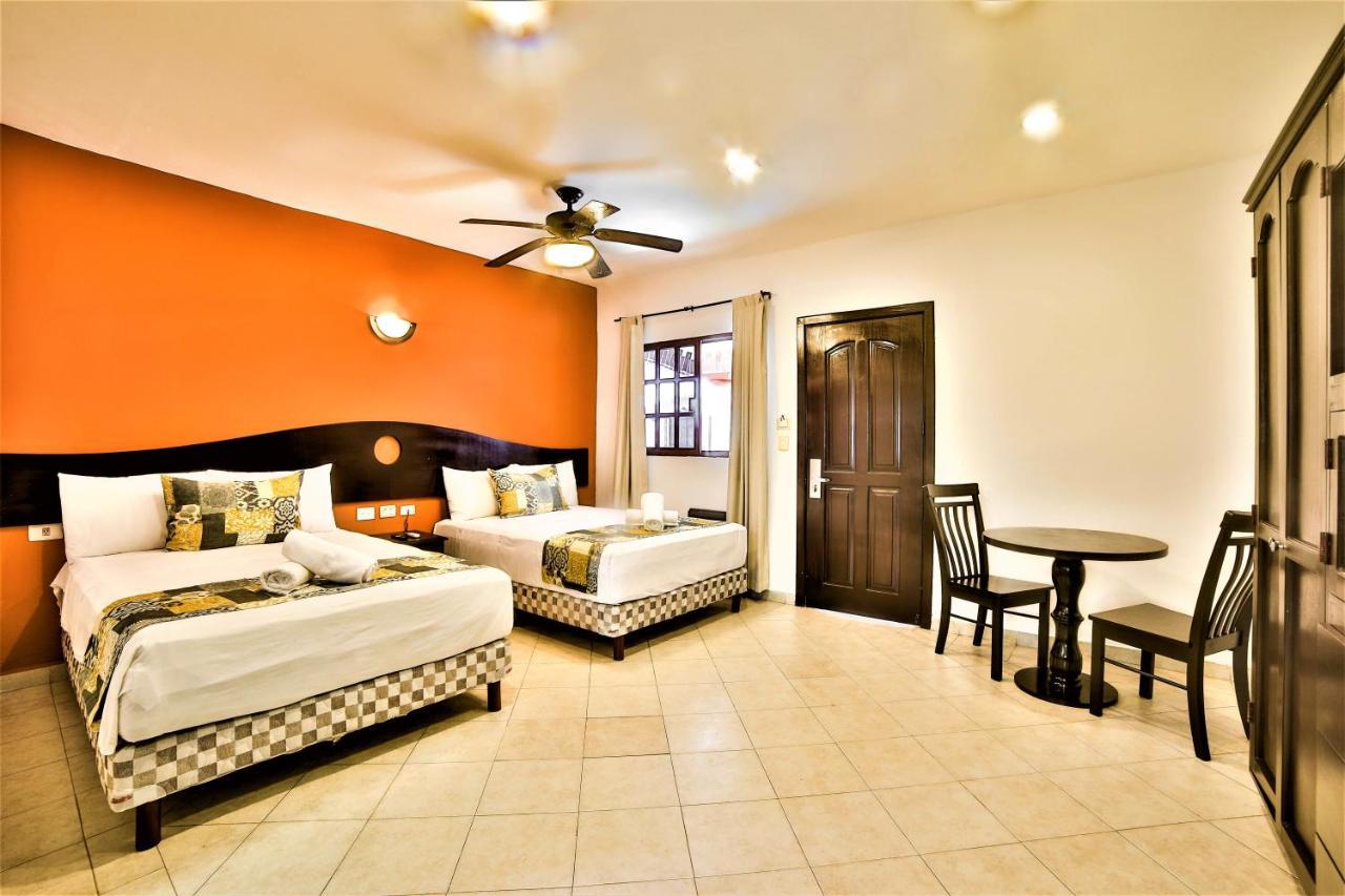 Hotel Colonial Playa Del Carmen Eksteriør bilde